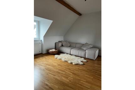 Stilvolle teilmöblierte 3-Zimmer Wohnung 70 qm - Köln Kalk