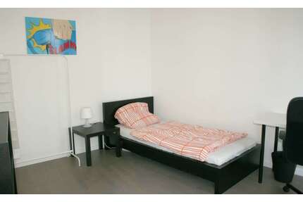 WG-Zimmer in Berlin 740,00 € 8 m²