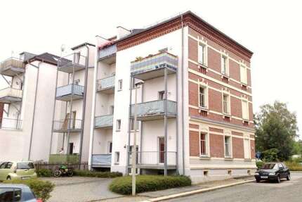 Schöne 2 Zimmerwohnung mit Balkon und Einbauküche in Zwickau