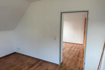 Wohnung zu Vermieten Neudorf EG 2,5 Zimmer Bahnhof - Duisburg Duisburg-Mitte