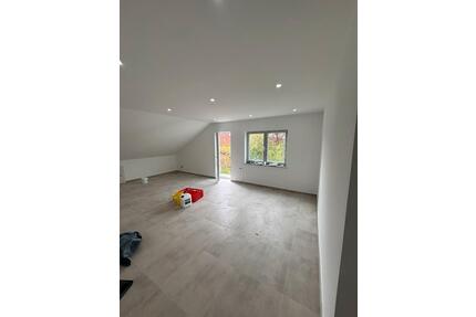 Kernsanierte 3 Zimmer Wohnung - 1.350,00&nbsp;EUR Kaltmiete, ca.&nbsp; 85,00&nbsp;m&sup2; in Oldenburg (PLZ: 26135) Drielaker-Moor