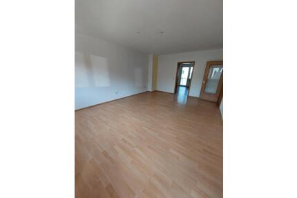 2 Zimmer Wohnung mit 2 Balkone, KDB - Wuppertal Elberfeld