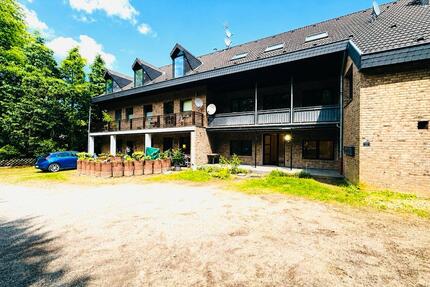 Sanierte 2 Zimmer EG-Wohnung Garten + Stellplatz - Eschweiler