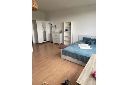 Möblierte 1 Zi, Whg. 950,- warm,Blick auf Schloss Charlottenburg - Berlin Charlottenburg-Wilmersdorf