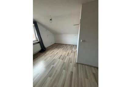 Wohnung 2,5 DG-Zimmer zum vermieten - Plüderhausen