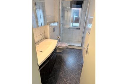 3 Zimmer Wohnung in 37620 Halle - Eschershausen