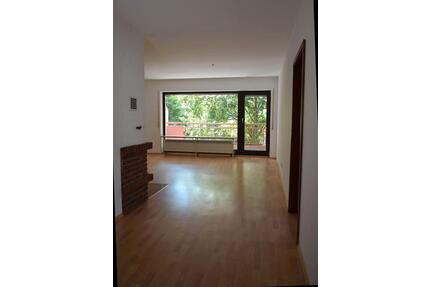 schöne 4-Zimmer Wohnung - 800,00&nbsp;EUR Kaltmiete, ca.&nbsp; 100,00&nbsp;m&sup2; in Idstein (PLZ: 65510)