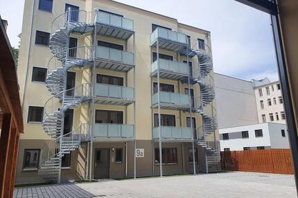 BEZUG AB MAI! 2 ZIMMER IM ZENTRUM + Balkon + EBK im HH - Leipzig Mitte