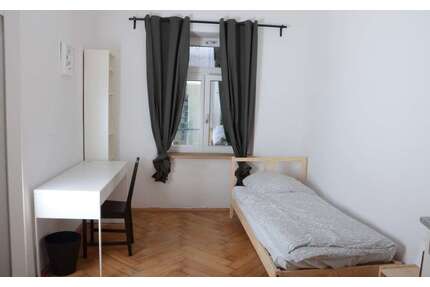 WG-Zimmer in München 755,00 € 12 m²