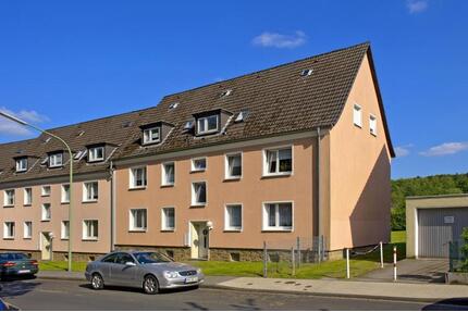 Gemütliche 2-Zimmer-Wohnung im Dachgeschoss mit neuem Badezimmer in Hagen Eilperfeld!