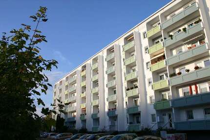 Wohnung zum Mieten in Magdeburg 296,51 € 53.91 m²