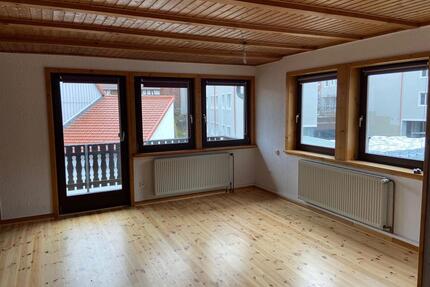 4 Zimmer Wohnung OT Kirtorf - 950,00&nbsp;EUR Kaltmiete, ca.&nbsp; 90,00&nbsp;m&sup2; in Romrod (PLZ: 36329)