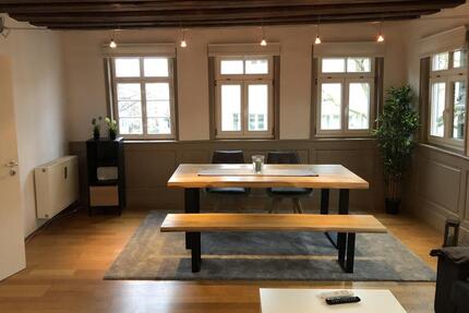 Wunderschöne, vollmöblierte 2 Zimmer Wohnung in der Mitte von Ditzingen