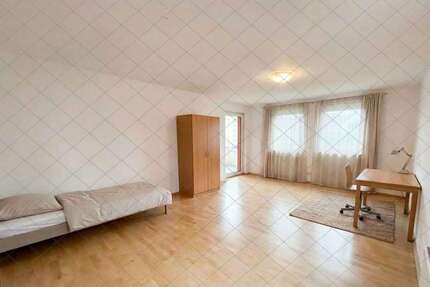 WG-Zimmer in Königsbrunn 680,00 € 21 m²