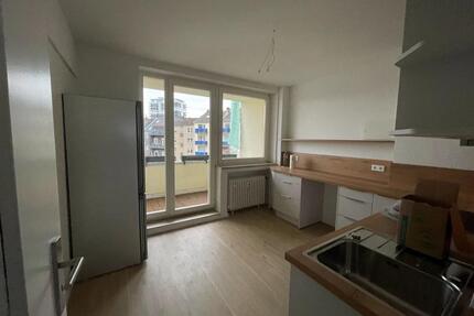 Renovierte 2-Zimmer mit Balkon in Düsseltal - Düsseldorf Stadtbezirk 2