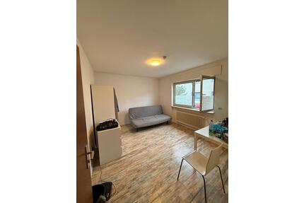 1 Zimmer mit Gemeinschaftsküche und -Bädern - Mörfelden-Walldorf