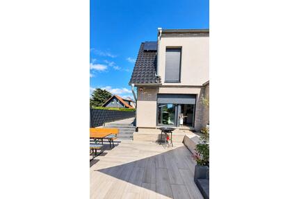 Neuwertige 2 Zimmer Wohnung in Top Lage - Langenfeld (Rheinland)