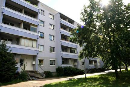 Kleine 3 Zimmer Wohnung im Erdgeschoß - Dessau-Roßlau Süd