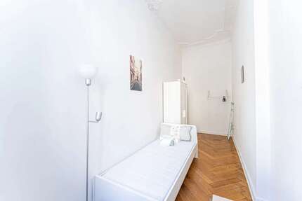 WG-Zimmer in Berlin 615,00 € 10 m²