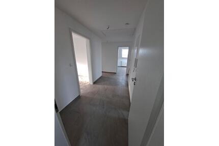 Helle 2 Zimmer Dachgeschosswohnung in ruhiger Lage - Dortmund Aplerbeck