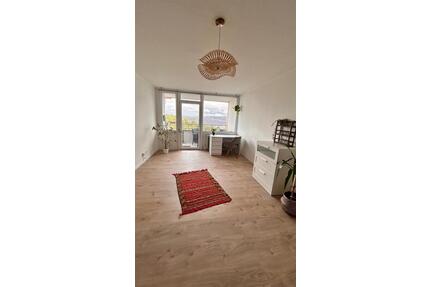 WG Zimmer in Marburg - 450,00&nbsp;EUR Kaltmiete, ca.&nbsp; 22,00&nbsp;m&sup2; in Marburg (PLZ: 35041) Marbach