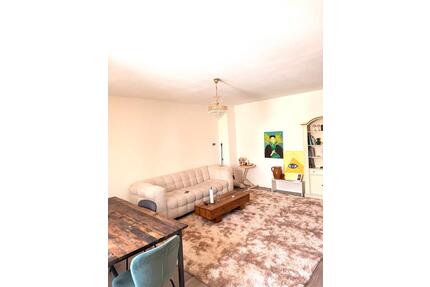 NACHMIETER ZUM 01.05 2,5Wohnung 65qm 420€ - Essen Stadtbezirk IV