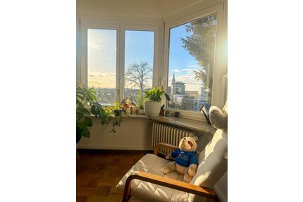 Großes, helles WG-Zimmer mit Münsterblick in entspannter 7er-WG - Ulm Obertalfingen