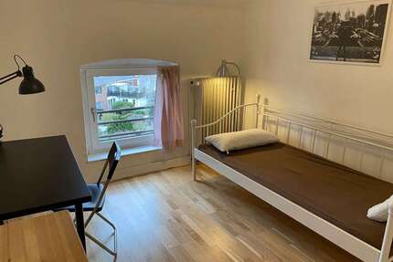 WG-Zimmer in Düsseldorf 535,00 € 12 m²