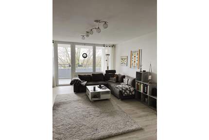 Bünde! Gepflegte 3-Zimmer Wohnung mit großem Balkon - in bester Lage WE14