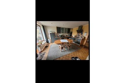 WG Zimmer ab sofort frei - 500,00&nbsp;EUR Kaltmiete, ca.&nbsp; 100,00&nbsp;m&sup2; in Hofheim am Taunus (PLZ: 65719)