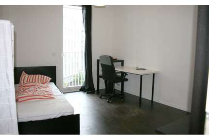 WG-Zimmer in Berlin 680,00 € 14 m²