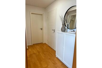 Helle 2-Zimmer Dachgeschosswohnung in 47228 Duisburg Bergheim