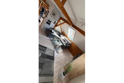 Helle 3 Zimmer Dachgeschosswohnung mit Kochecke & Tageslichtbad - Lauchheim