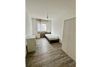 Möbliertes und ausgestattetes WG-Zimmer für Frauen - Lörrach