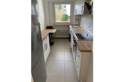 Renovierte, möblierte Zimmer in 2 Zimmer-WG - Neu-Isenburg