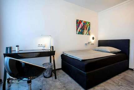 WG-Zimmer in Frankfurt am Main 750,00 € 14 m²