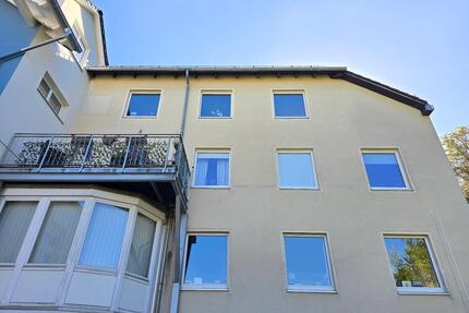3 Zimmer Dachgeschosswohnung - 1.400,00&nbsp;EUR Kaltmiete, ca.&nbsp; 107,00&nbsp;m&sup2; in Bad Harzburg (PLZ: 38667)