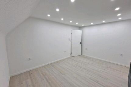 wg zimmer für Frauen - 400,00&nbsp;EUR Kaltmiete, ca.&nbsp; 15,00&nbsp;m&sup2; in Pfaffenhofen (PLZ: 74397)