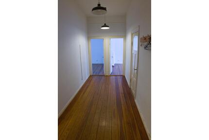 Sehr großzügige 5 12 Zimmer Wohnung zur WG Neugründung - Flensburg Altstadt