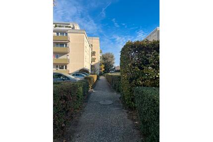 2 Zimmer Wohnung zu vermieten - 850,00&nbsp;EUR Kaltmiete, ca.&nbsp; 68,00&nbsp;m&sup2; in Hochheim am Main (PLZ: 65239)