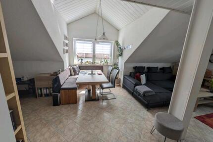 Zwei Zimmer Wohnung zu vermieten (80qm) - Oberottmarshausen