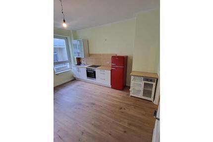 Helle renovierte 1,5 Zimmer Wohnung mit Einbauküche - Wuppertal Elberfeld