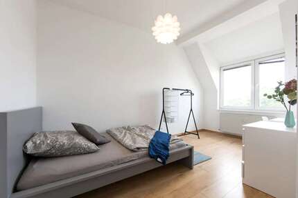 WG-Zimmer in Berlin 680,00 € 14 m²
