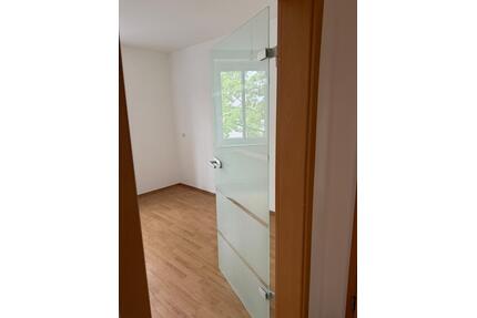 2 12 Zimmer Whg. in Gelsenkirchen Schalke 62qm renov.