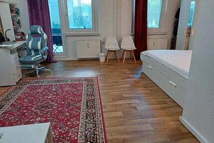 2 Zimmer Frauen WG in Berlin Hellersdorf