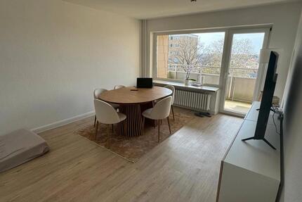 Schöne modernisierte 2 Zimmer Wohnung in Wedel zu vermieten - Hamburg Altona-Nord