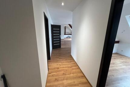 45 Zimmer Wohnung mit großem Balkon in Sonnenberg - Vechelde