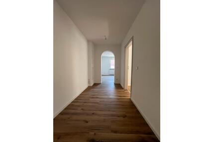Renovierte 3 Zimmer Wohnung in Nbg Reichelsdorf-Provisionsfrei - Nürnberg Holzheim