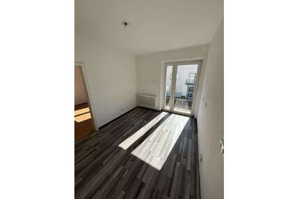 Wohnung zum Mieten in Duisburg 326,00 € 45 m²