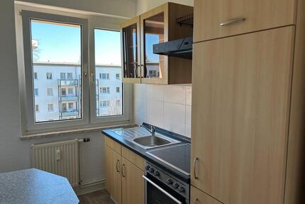 komplett renovierte 2-Zimmer Wohnung - Altenburg